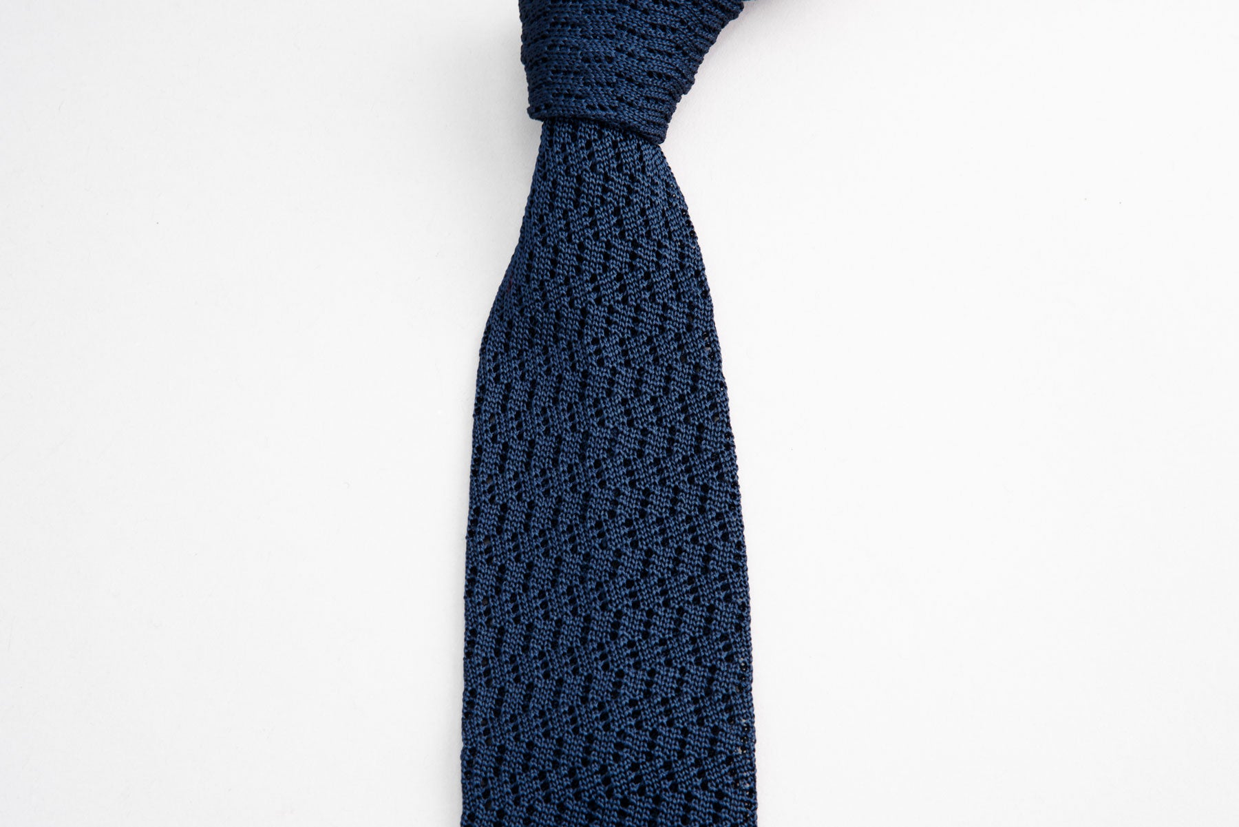 Sozzi_Knitted_Zigzag_Tie_Blue_