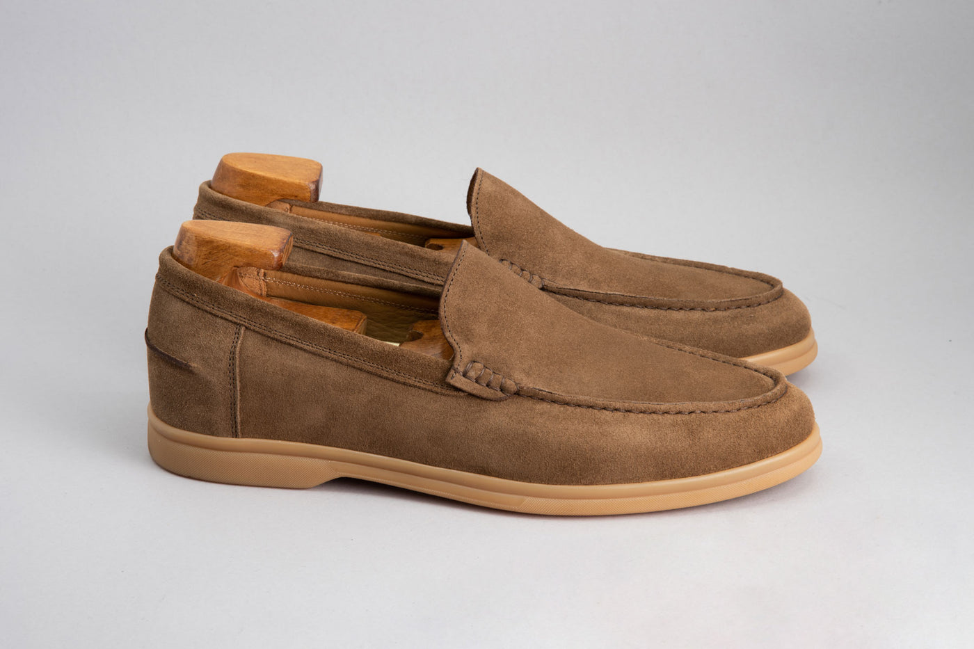 Löf & Tung Veneto Hazel Suede